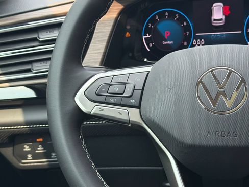 New 2026 Volkswagen Atlas SEL AWD/4WD image 18
