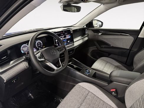 New 2026 Volkswagen Tiguan S FWD image 10
