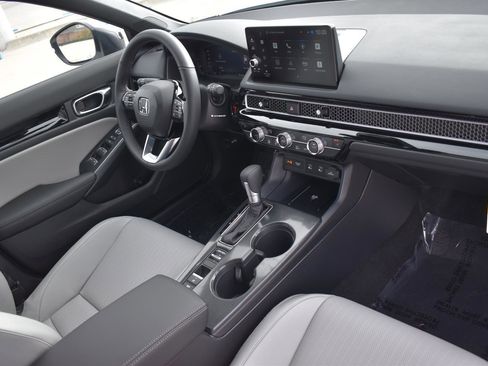 Used 2025 Honda Civic Sport Touring image 13