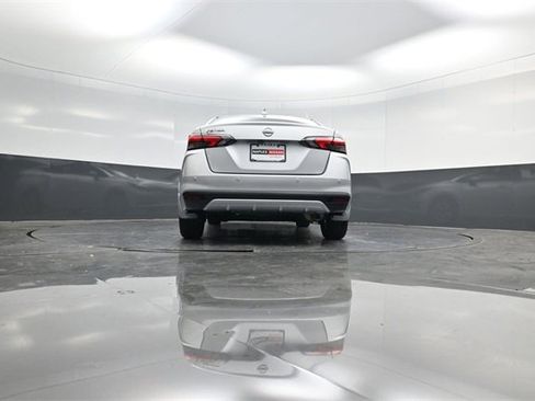 Used 2025 Nissan Versa SV w/ Trunk Package image 48