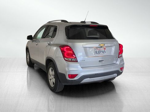Used 2019 Chevrolet Trax LT w/ LT Convenience Package image 5