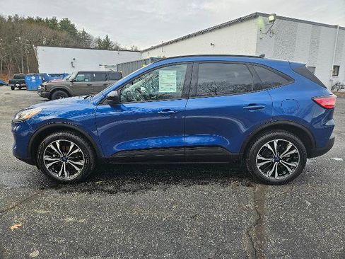 Certified 2022 Ford Escape SEL w/ SEL Stealth AWD Package image 8