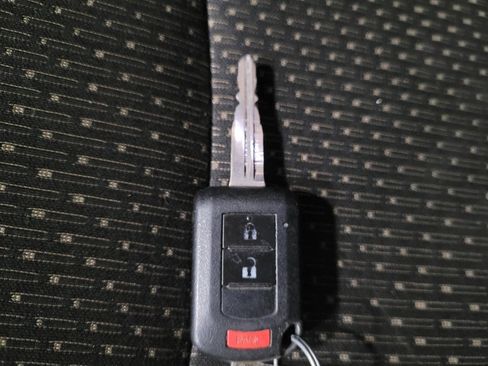 Used 2016 Mitsubishi Outlander Sport ES image 32