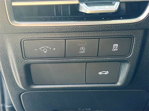 Used 2025 Hyundai Sonata SE image 10