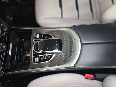 Used 2021 Mercedes-Benz G 63 AMG 4MATIC w/ G Manufaktur Interior Package image 35