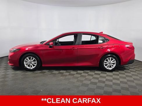 Used 2025 Toyota Camry LE FWD image 5
