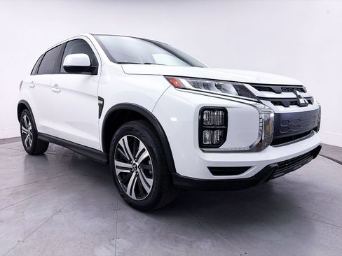 Used 2020 Mitsubishi Outlander Sport ES AWD/4WD image 8