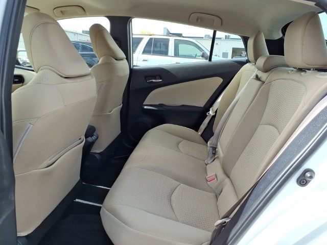 Used 2019 Toyota Prius LE FWD image 9