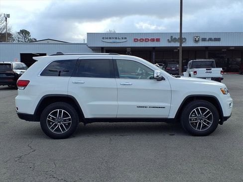 Used 2020 Jeep Grand Cherokee Limited image 22