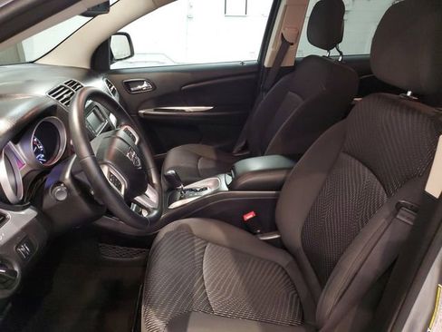 Used 2017 Dodge Journey SE w/ Blacktop Package image 10