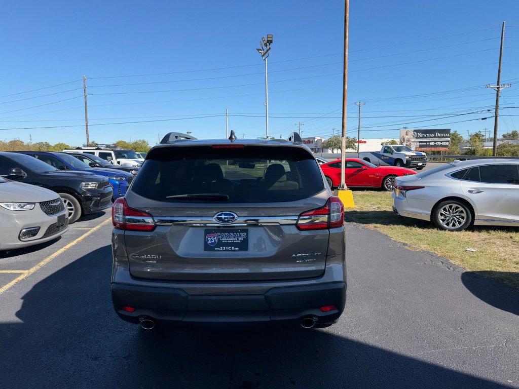 Used 2022 Subaru Ascent Limited w/ Technology Package AWD/4WD image 4