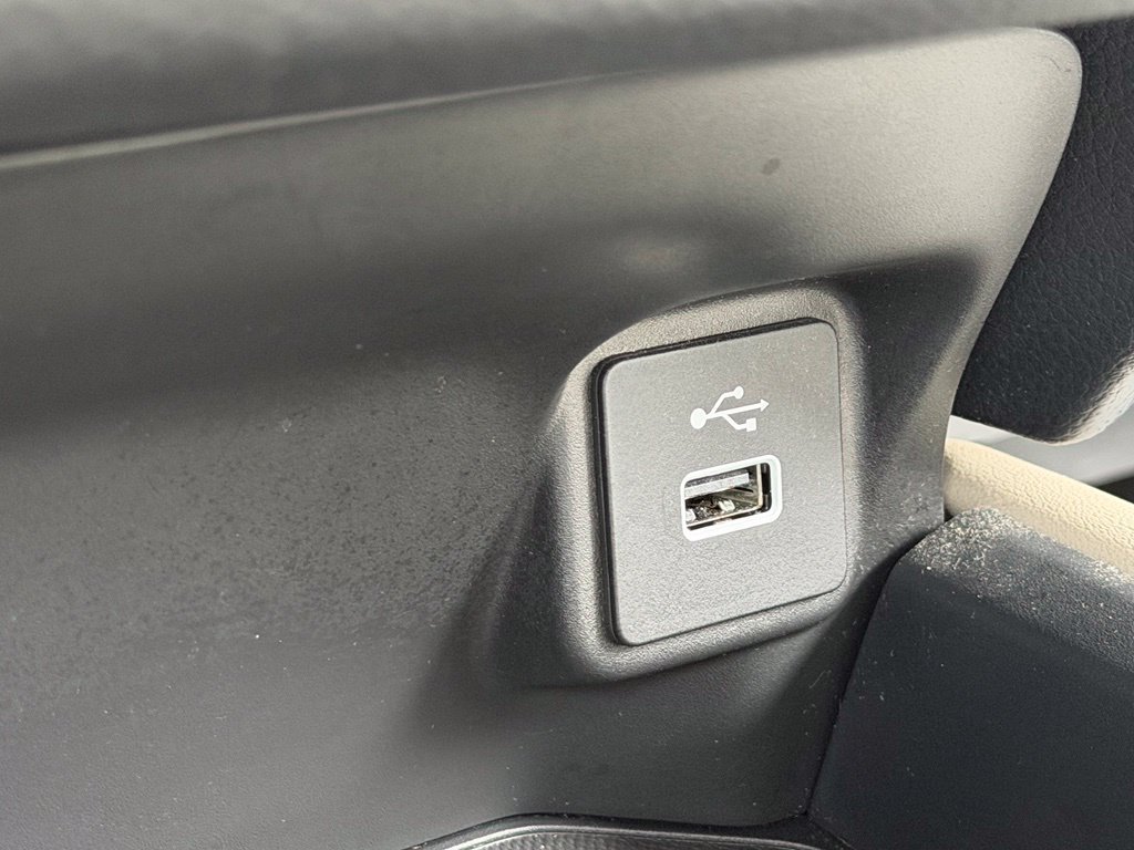 Certified 2025 Honda HR-V LX image 9