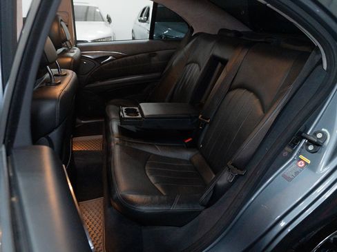 Used 2005 Mercedes-Benz E 55 AMG Sedan image 28