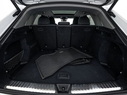 Used 2025 Audi Q5 Premium Plus w/ Premium Plus AWD/4WD image 22
