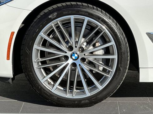 Used 2018 BMW 530i RWD image 31