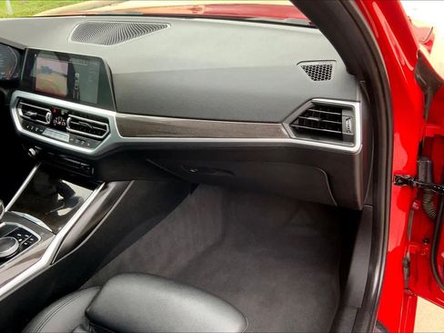 Used 2020 BMW 330i Sedan w/ Convenience Package image 18