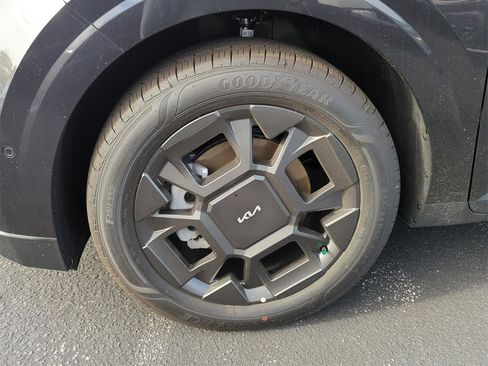 New 2026 Kia Carnival SX image 38