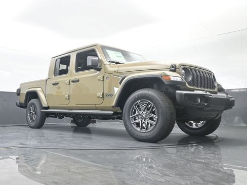 New 2026 Jeep Gladiator Sport image 58