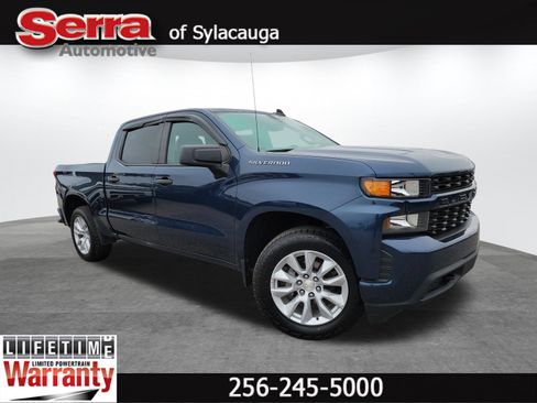 Used 2022 Chevrolet Silverado 1500 Custom w/ Safety Confidence Package image 1