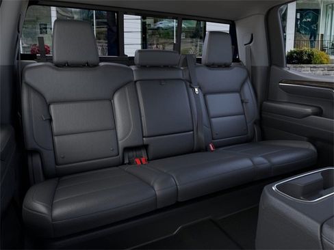 New 2026 GMC Sierra 1500 SLT image 17