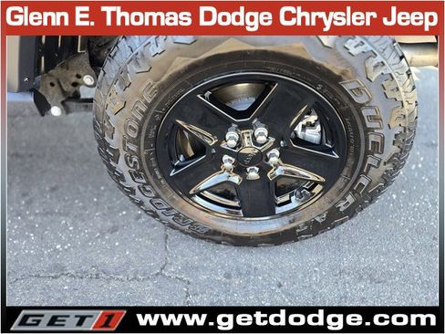 Certified 2023 Jeep Gladiator Willys image 37