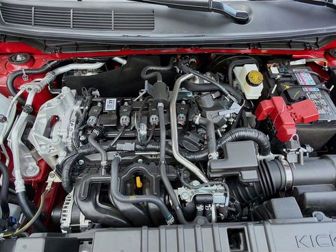 New 2026 Nissan Kicks SR image 29