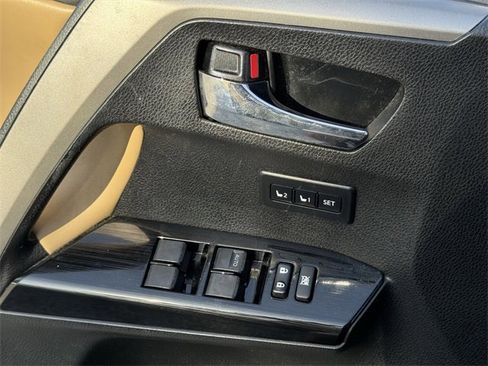 Used 2018 Toyota RAV4 Limited w/ All Weather Liner Package image 25