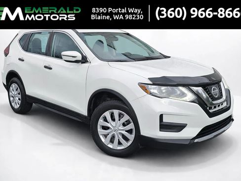 Used 2017 Nissan Rogue S image 1