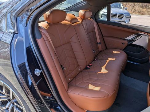 New 2026 BMW 760i xDrive w/ Executive Package AWD/4WD image 23