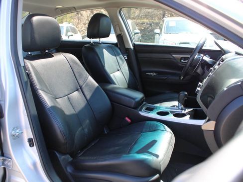 Used 2015 Nissan Altima 3.5 SL image 29