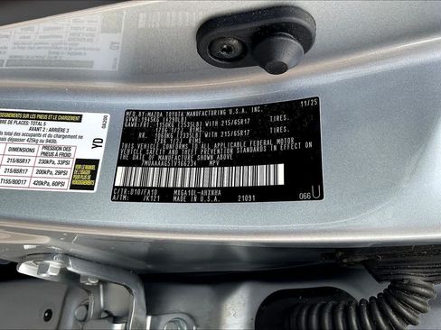 Used 2026 Toyota Corolla Cross L FWD image 34