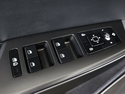 Used 2022 Kia EV6 Wind w/ Wind Technology Package image 41