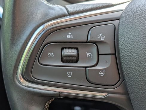 Used 2025 Buick Encore GX Avenir w/ Avenir Convenience Package AWD/4WD image 49