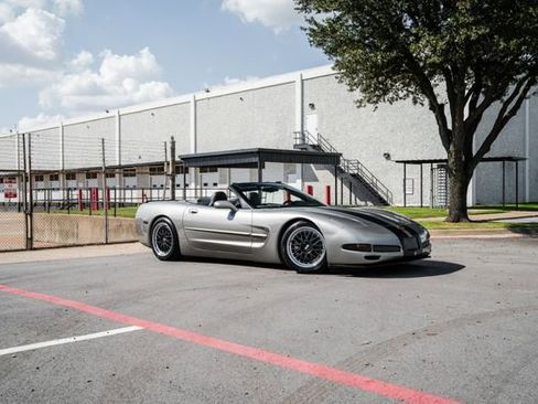 Used 1998 Chevrolet Corvette Convertible w/ Memory Pkg image 19