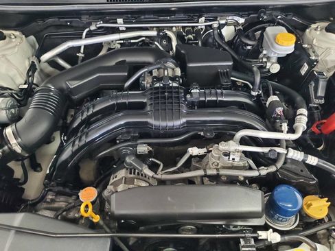 Used 2022 Subaru Crosstrek 2.0i AWD/4WD image 4