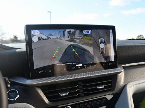 New 2026 Ford Explorer Platinum w/ LUX Leather Package image 28