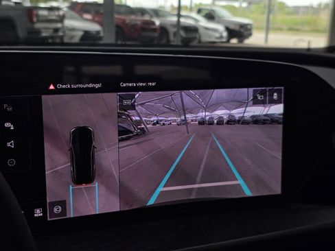 Certified 2025 Audi Q5 Premium Plus w/ Premium Plus image 24