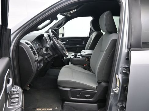 Used 2024 RAM 2500 Big Horn image 25