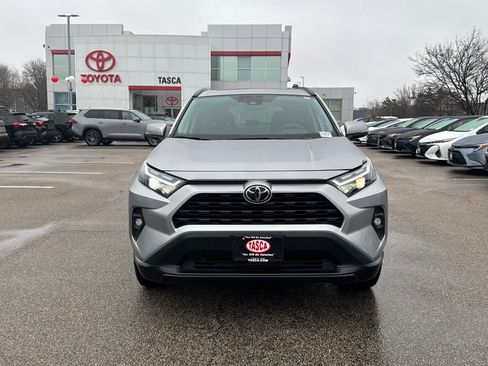 Used 2023 Toyota RAV4 XLE Premium image 2