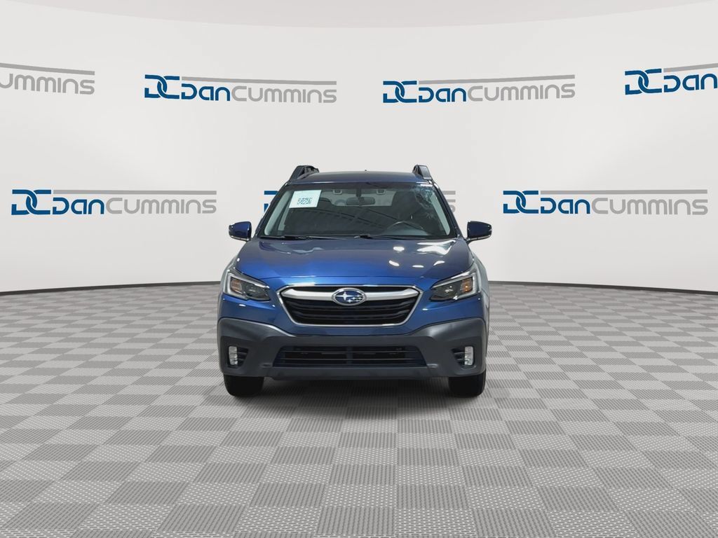 Used 2020 Subaru Outback Premium AWD/4WD image 3