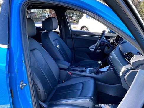 Used 2023 Audi Q3 2.0T Premium w/ Convenience Package image 8