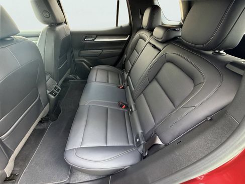 Used 2025 GMC Terrain Elevation w/ Elevation Premium Package AWD/4WD image 9