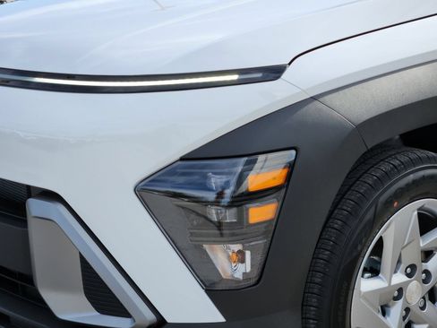New 2026 Hyundai Kona SE FWD image 6
