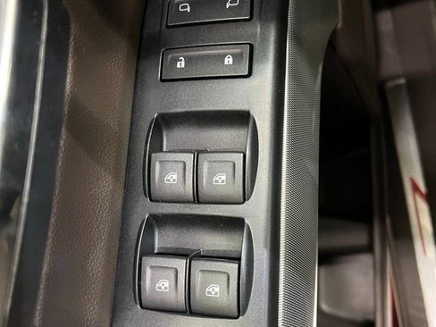 Used 2018 Chevrolet Silverado 1500 LT w/ Texas Edition AWD/4WD image 16