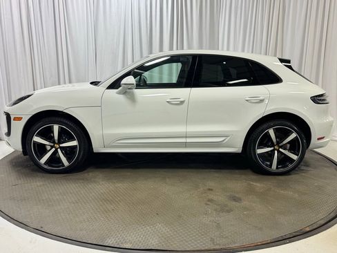 Used 2026 Porsche Macan AWD/4WD image 2