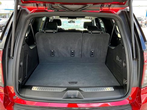 Certified 2024 Chevrolet Suburban RST w/ Luxury Package image 6