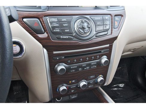 Used 2019 Nissan Pathfinder FWD image 28