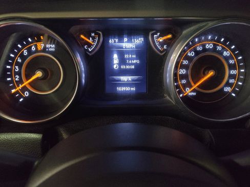 Used 2019 Jeep Wrangler Sport image 23