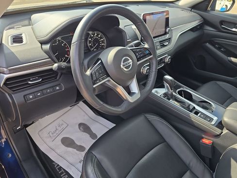 Used 2020 Nissan Altima 2.5 Platinum image 11