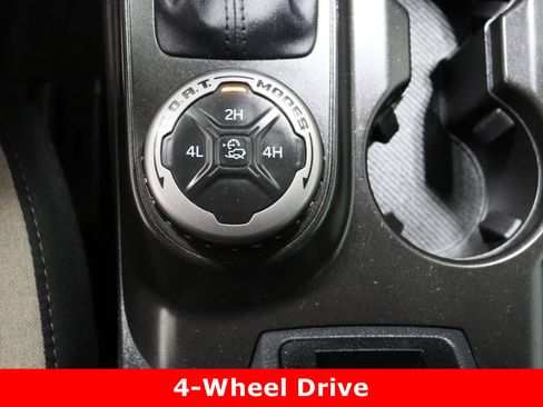 Used 2023 Ford Bronco Big Bend image 23